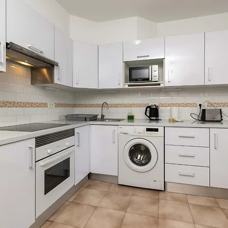 Castle Harbour 41a - One Bed * Los Cristianos (Tenerife)
