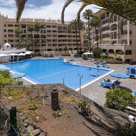 Castle Harbour 41a - One Bed Daire *