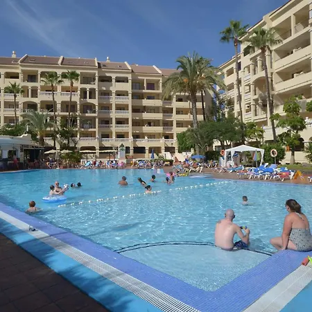 Castle Harbour 41a - One Bed Daire